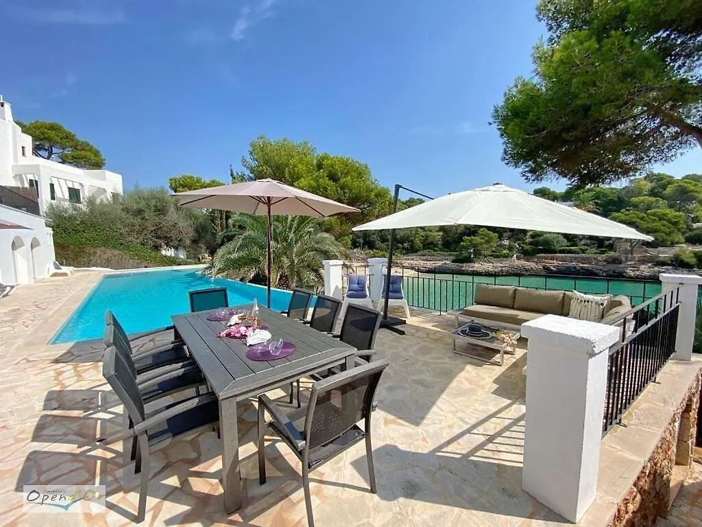 Villa Sa Gavina Water Front سنتاني