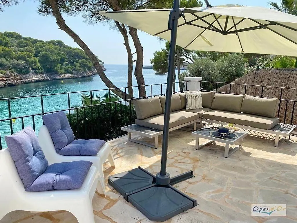 Villa Sa Gavina Water Front سنتاني